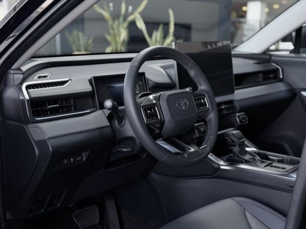 Toyota RAV4 VI (XA60) с пробегом 2026 года, цена 4 790 000 рублей, 150 км, внедорожник, Автокод Объявления
