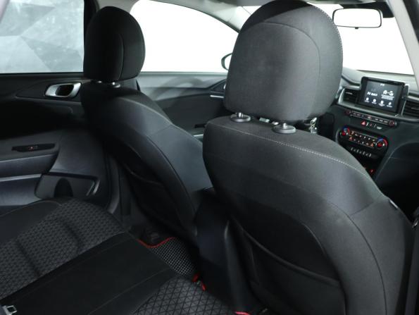 Kia Ceed III с пробегом 2020 года, цена 1 849 000 рублей, 61907 км, хэтчбек, Автокод Объявления