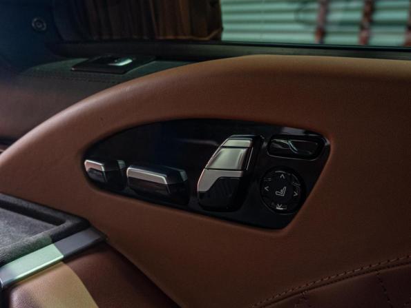 Mercedes-Benz V-Класс III (W447) Рестайлинг 2 с пробегом 2023 года, цена 12 200 000 рублей, 71761 км, минивэн, Автокод Объявления
