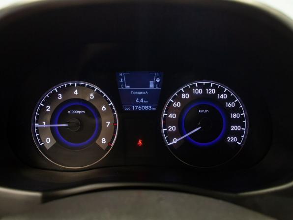 Hyundai Solaris I с пробегом 2011 года, цена 865 000 рублей, 176083 км, хэтчбек, Автокод Объявления
