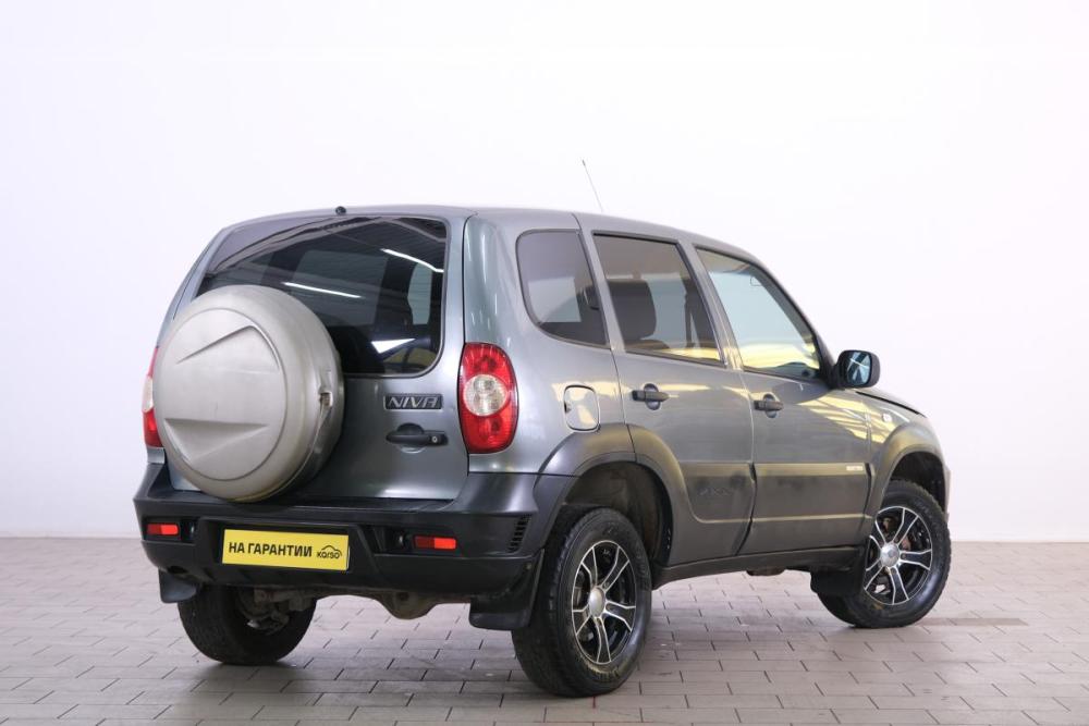 Chevrolet Niva I Рестайлинг Омск  - изображение 7