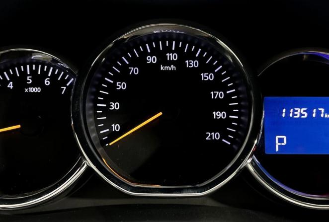 Renault Sandero II с пробегом 2018 года, цена 1 000 000 рублей, 113517 км, хэтчбек, Автокод Объявления