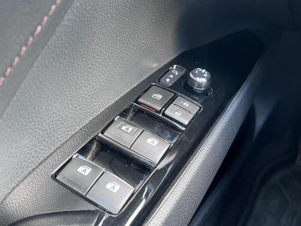 Toyota Camry VIII (XV70) с пробегом 2019 года, цена 2 950 000 рублей, 143702 км, седан, Автокод Объявления