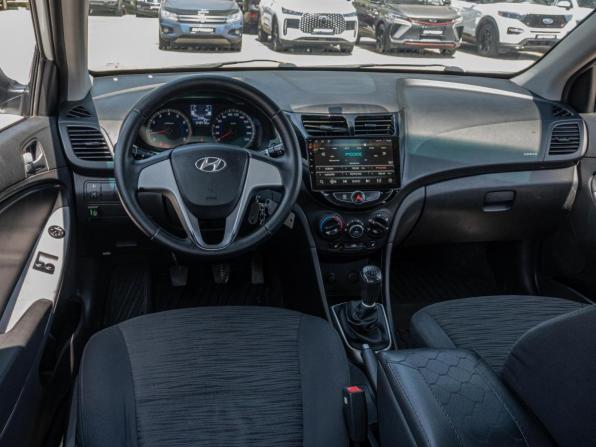 Hyundai Solaris I Рестайлинг с пробегом 2014 года, цена 730 000 рублей, 242412 км, седан, Автокод Объявления