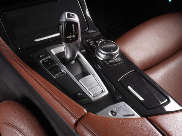 BMW 5 серии VI (F10/F11/F07) Рестайлинг с пробегом 2015 года, цена 2 299 000 рублей, 179080 км, седан, Автокод Объявления