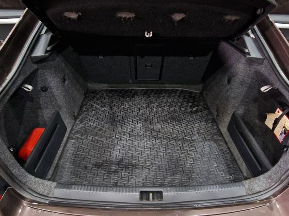 Skoda Octavia III (A7) с пробегом 2014 года, цена 990 000 рублей, 386000 км, лифтбек, Автокод Объявления