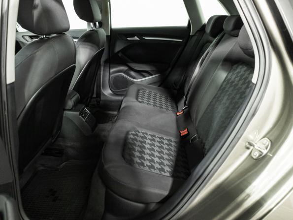 Audi A3 III (8V) с пробегом 2016 года, цена 1 599 700 рублей, 70160 км, хэтчбек, Автокод Объявления