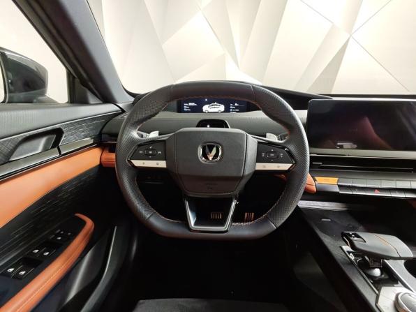 Changan UNI-V I с пробегом 2023 года, цена 2 100 000 рублей, 23121 км, лифтбек, Автокод Объявления