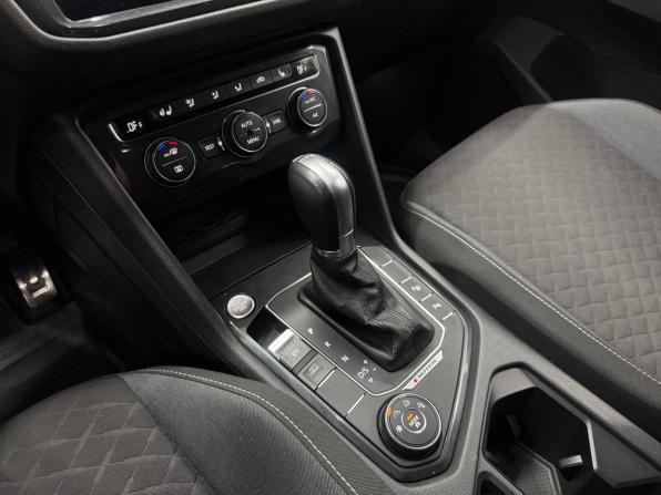 Volkswagen Tiguan II с пробегом 2018 года, цена 2 180 000 рублей, 153882 км, внедорожник, Автокод Объявления