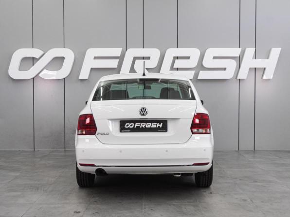 Volkswagen Polo V Рестайлинг с пробегом 2015 года, цена 1 166 000 рублей, 83778 км, седан, Автокод Объявления
