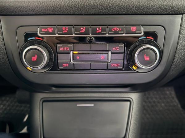Volkswagen Golf Plus II с пробегом 2013 года, цена 860 000 рублей, 105454 км, хэтчбек, Автокод Объявления