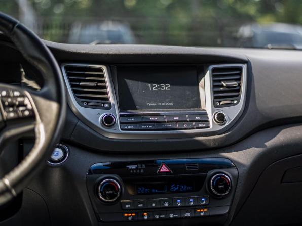 Hyundai Tucson III с пробегом 2017 года, цена 1 935 000 рублей, 85942 км, внедорожник, Автокод Объявления