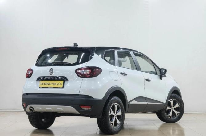 Renault Kaptur I Рестайлинг с пробегом 2021 года, цена 1 667 000 рублей, 63000 км, внедорожник, Автокод Объявления