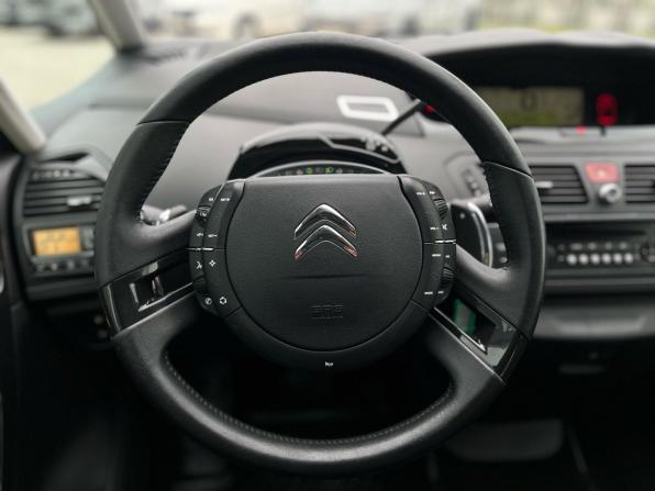 Citroen C4 Picasso I с пробегом 2012 года, цена 670 000 рублей, 159204 км, компактвэн, Автокод Объявления