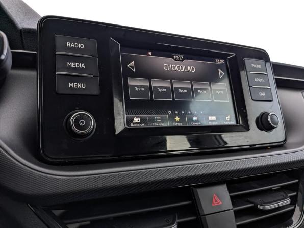 Skoda Rapid II с пробегом 2022 года, цена 1 740 000 рублей, 50751 км, лифтбек, Автокод Объявления