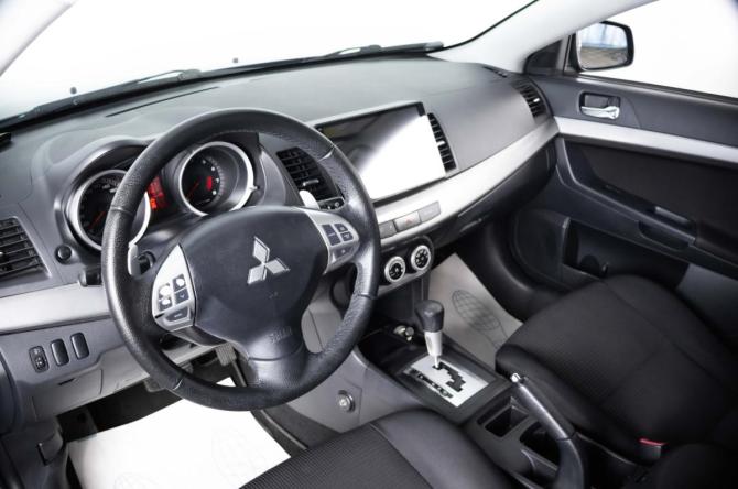 Mitsubishi Lancer X с пробегом 2008 года, цена 879 000 рублей, 220000 км, седан, Автокод Объявления