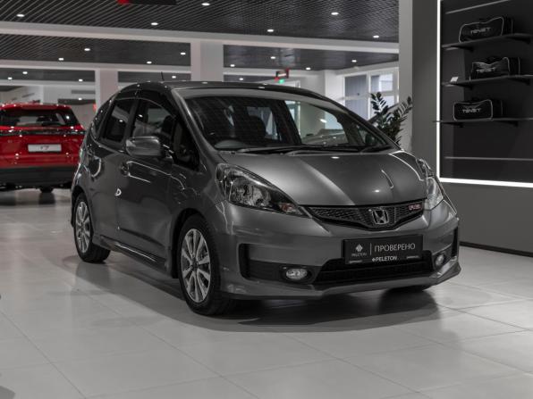 Honda Fit II с пробегом 2013 года, цена 940 000 рублей, 95392 км, хэтчбек, Автокод Объявления