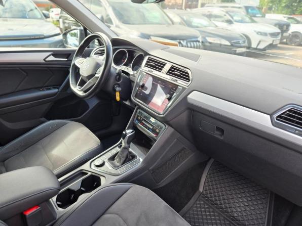 Volkswagen Tiguan II Рестайлинг с пробегом 2021 года, цена 2 599 000 рублей, 168000 км, внедорожник, Автокод Объявления