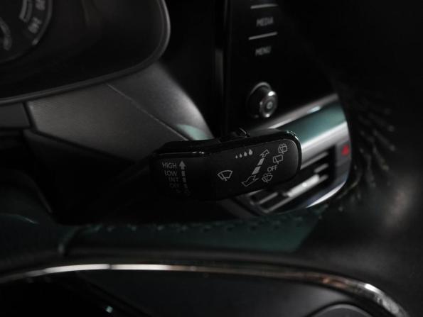 Skoda Rapid II с пробегом 2020 года, цена 1 679 000 рублей, 80984 км, лифтбек, Автокод Объявления