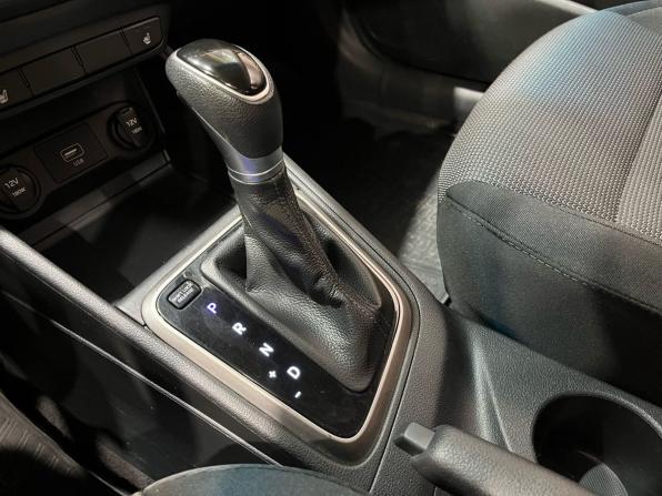 Hyundai Solaris II с пробегом 2019 года, цена 1 350 000 рублей, 70500 км, седан, Автокод Объявления