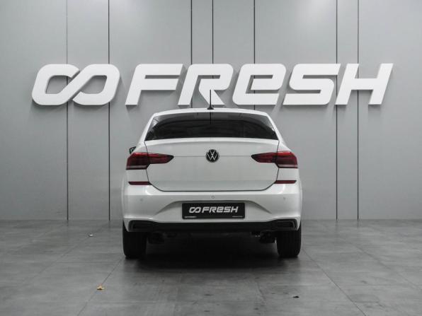 Volkswagen Polo VI с пробегом 2021 года, цена 1 599 000 рублей, 79046 км, лифтбек, Автокод Объявления