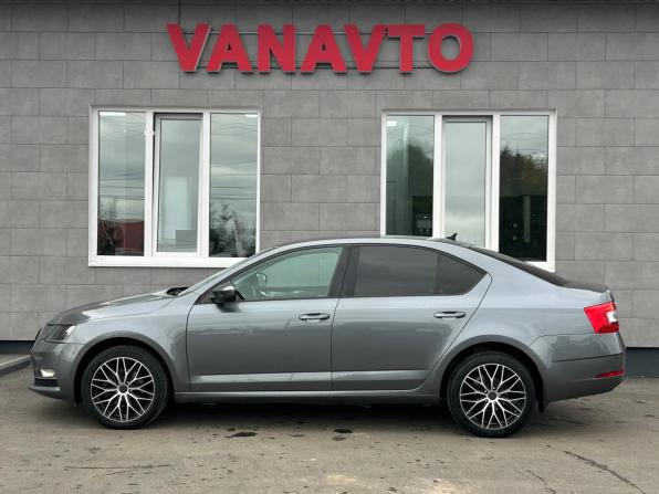 Skoda Octavia III (A7) Рестайлинг с пробегом 2017 года, цена 1 835 000 рублей, 122040 км, лифтбек, Автокод Объявления