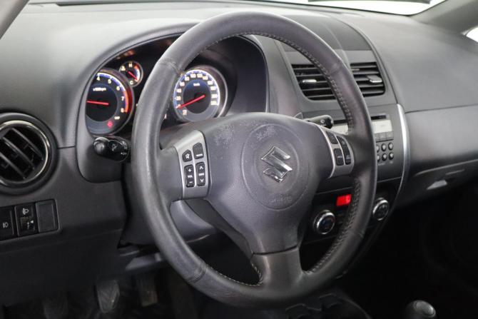 Suzuki SX4 I (Classic) Рестайлинг с пробегом 2010 года, цена 549 000 рублей, 179000 км, седан, Автокод Объявления