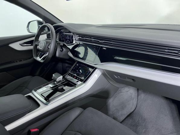 Audi Q8 I (4M) Рестайлинг с пробегом 2024 года, цена 12 350 000 рублей, 50 км, внедорожник, Автокод Объявления