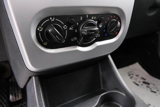 Renault Logan I Рестайлинг с пробегом 2013 года, цена 539 000 рублей, 164696 км, седан, Автокод Объявления