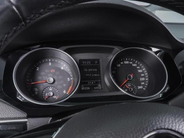 Volkswagen Jetta VI Рестайлинг с пробегом 2016 года, цена 1 899 000 рублей, 85226 км, седан, Автокод Объявления