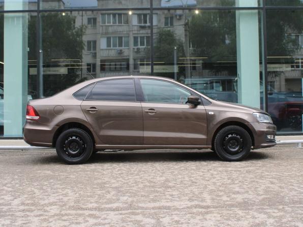Volkswagen Polo V Рестайлинг с пробегом 2015 года, цена 670 000 рублей, 214436 км, седан, Автокод Объявления