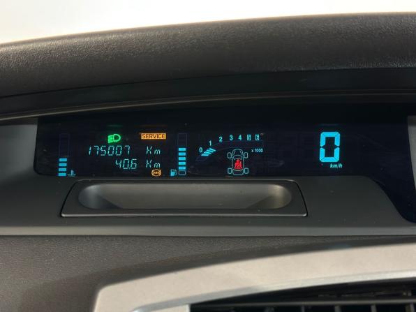Renault Scenic II Рестайлинг с пробегом 2008 года, цена 639 900 рублей, 175007 км, компактвэн, Автокод Объявления