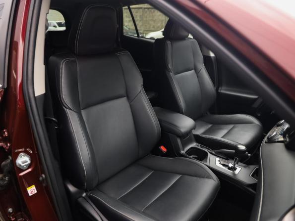 Toyota RAV4 IV (XA40) Рестайлинг с пробегом 2018 года, цена 2 699 777 рублей, 64124 км, внедорожник, Автокод Объявления