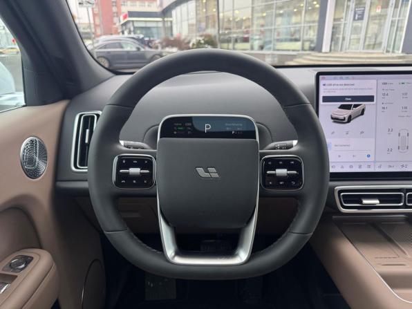 Новый Li Auto (Lixiang) L7 I Рестайлинг 2025 года, цена 8 327 000 рублей, внедорожник, Автокод Объявления