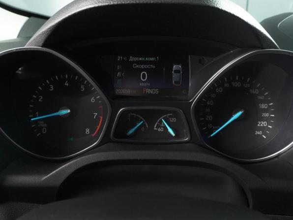 Ford Kuga II Рестайлинг с пробегом 2017 года, цена 1 529 000 рублей, 202659 км, внедорожник, Автокод Объявления