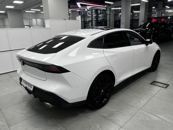 Changan UNI-V I с пробегом 2024 года, цена 2 450 000 рублей, 30000 км, лифтбек, Автокод Объявления