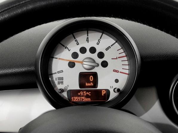 Mini Hatch II (R56) Рестайлинг с пробегом 2011 года, цена 950 000 рублей, 135975 км, хэтчбек, Автокод Объявления