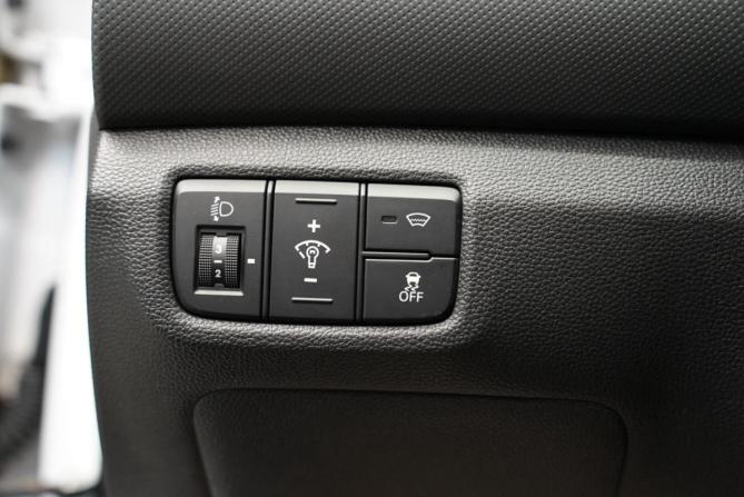 Hyundai Creta I Рестайлинг с пробегом 2021 года, цена 1 935 000 рублей, 163000 км, внедорожник, Автокод Объявления