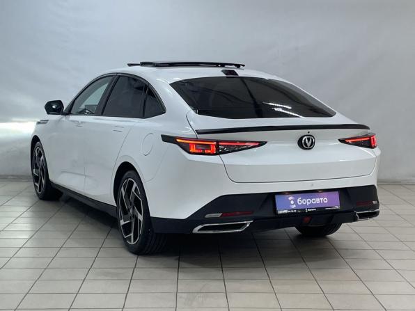 Changan Lamore с пробегом 2023 года, цена 1 950 000 рублей, 23020 км, седан, Автокод Объявления
