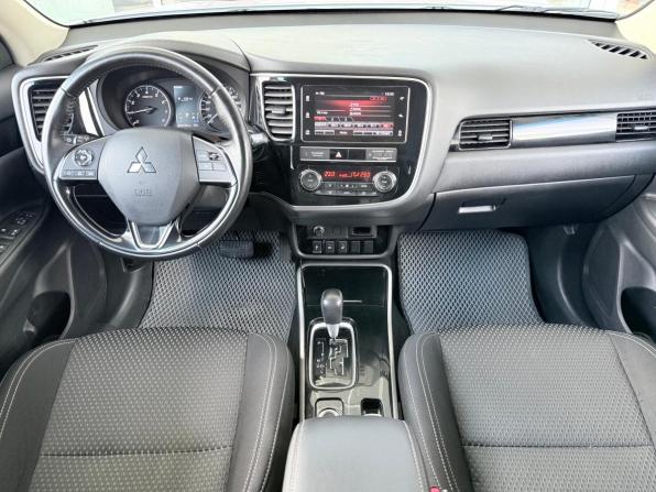 Mitsubishi Outlander III Рестайлинг 3 с пробегом 2019 года, цена 2 239 000 рублей, 83300 км, внедорожник, Автокод Объявления