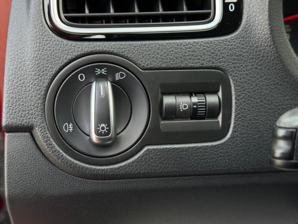 Volkswagen Polo V Рестайлинг с пробегом 2019 года, цена 1 440 000 рублей, 92546 км, седан, Автокод Объявления