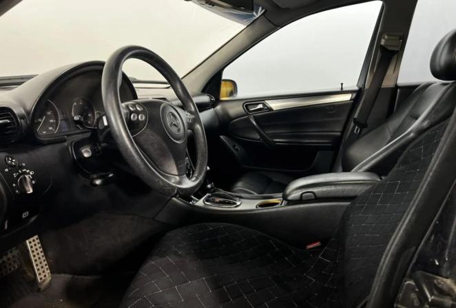 Mercedes-Benz C-Класс II (W203) Рестайлинг с пробегом 2005 года, цена 600 000 рублей, 278147 км, седан, Автокод Объявления