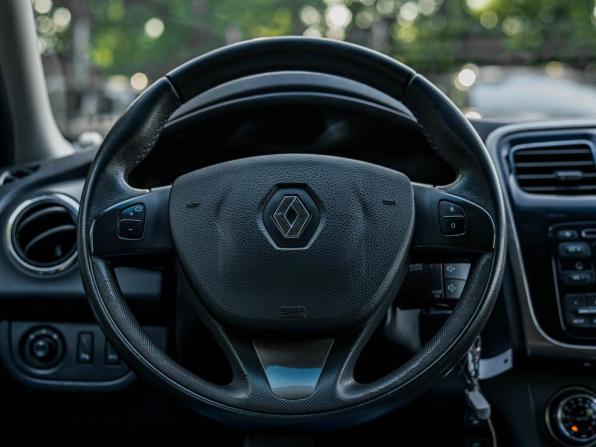 Renault Sandero II с пробегом 2015 года, цена 670 000 рублей, 137219 км, хэтчбек, Автокод Объявления