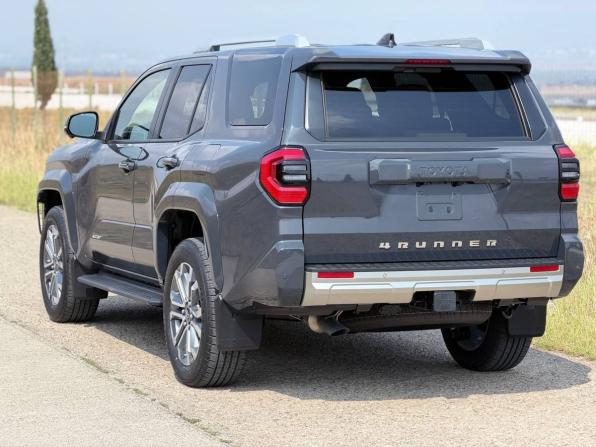 Новый Toyota 4Runner VI 2026 года, цена 13 490 000 рублей, внедорожник, Автокод Объявления