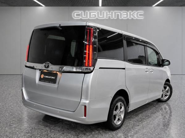 Toyota Noah III (R80) Рестайлинг с пробегом 2021 года, цена 2 699 500 рублей, 77370 км, минивэн, Автокод Объявления