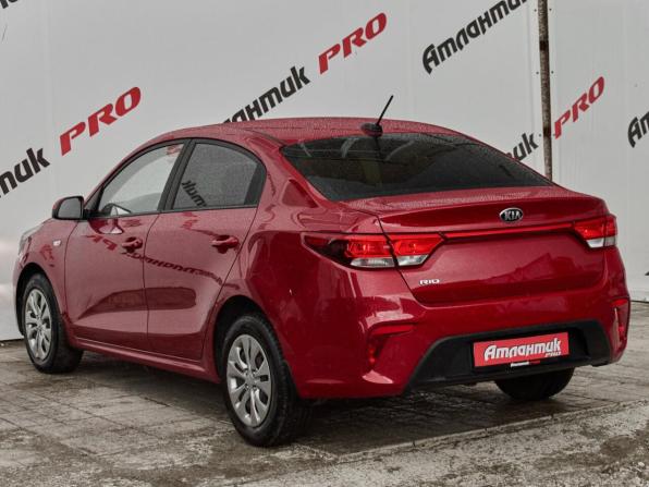 Kia Rio IV с пробегом 2017 года, цена 1 380 000 рублей, 79295 км, седан, Автокод Объявления