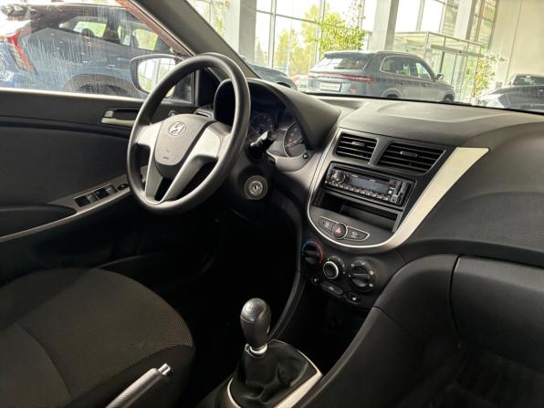 Hyundai Solaris I с пробегом 2011 года, цена 795 000 рублей, 44155 км, седан, Автокод Объявления