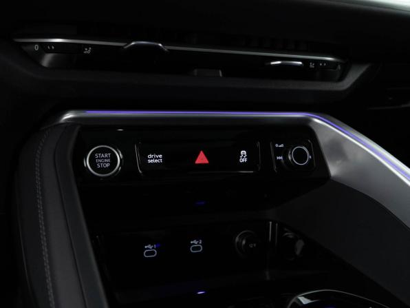 Audi Q5 III с пробегом 2025 года, цена 8 378 888 рублей, 50 км, внедорожник, Автокод Объявления