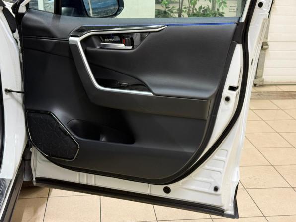 Toyota RAV4 V (XA50) с пробегом 2020 года, цена 3 650 000 рублей, 132300 км, внедорожник, Автокод Объявления