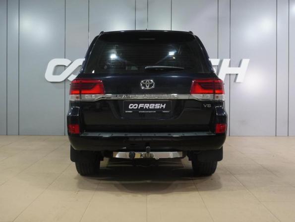 Toyota Land Cruiser 200 Series Рестайлинг 2 с пробегом 2019 года, цена 8 059 000 рублей, 133282 км, внедорожник, Автокод Объявления